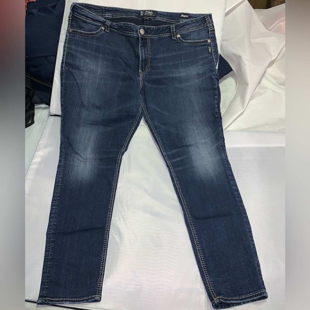 Silver Jeans Plus Size SZ24/L31